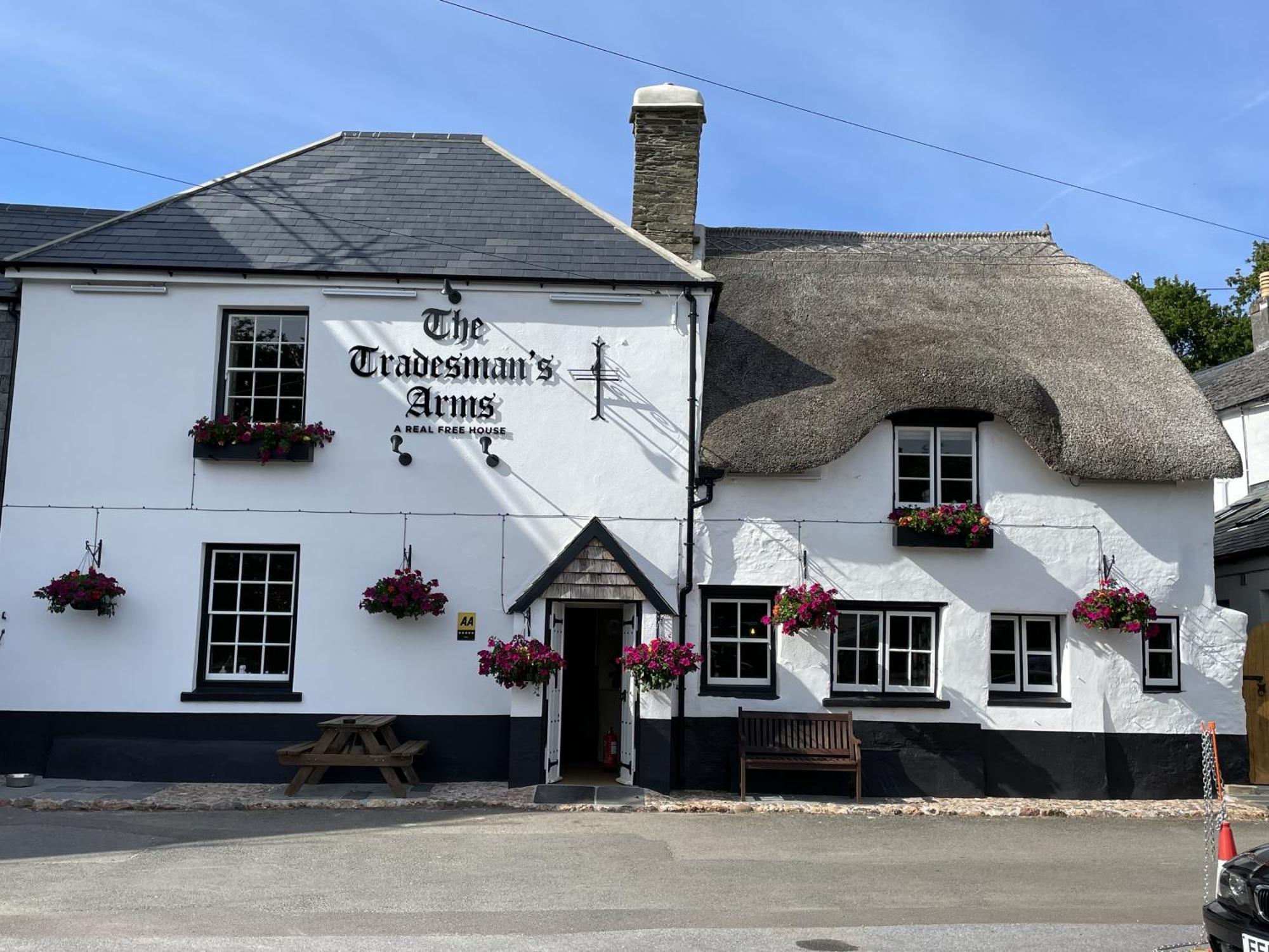The Tradesmans Arms Bed & Breakfast Кингсбридж Екстериор снимка