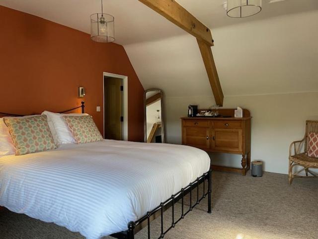 The Tradesmans Arms Bed & Breakfast Кингсбридж Екстериор снимка