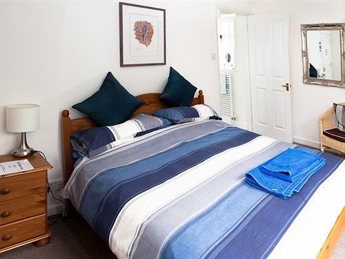 The Tradesmans Arms Bed & Breakfast Кингсбридж Екстериор снимка